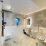 Nyaraló District Romantic Get Away In 1 Acre Gardens Off M6 Penrith