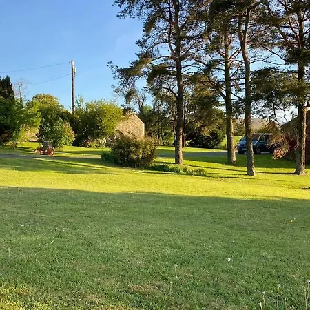 District Romantic Get Away In 1 Acre Gardens Off M6 Tatil Evi