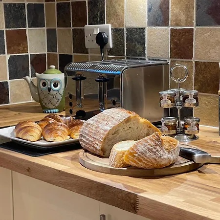 District Romantic Get Away In 1 Acre Gardens Off M6 * Penrith