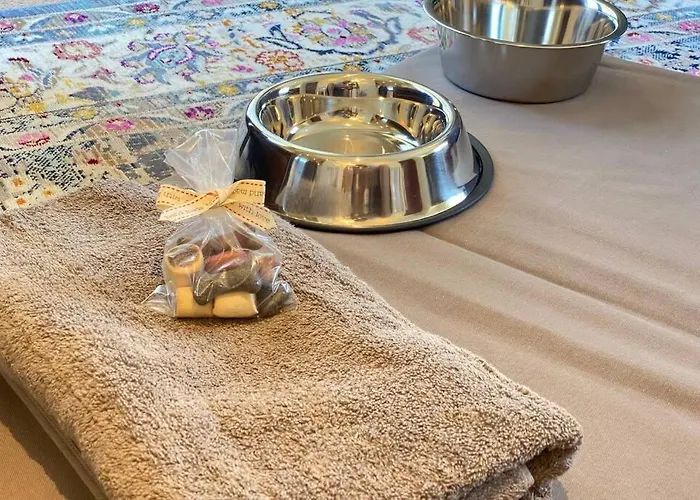 District Romantic Get Away In 1 Acre Gardens Off M6 Holiday home Penrith