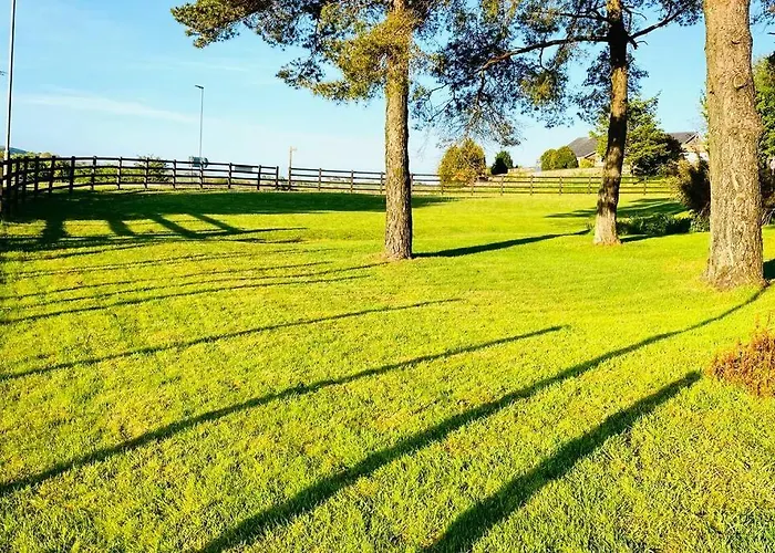 Holiday home District Romantic Get Away In 1 Acre Gardens Off M6 Penrith