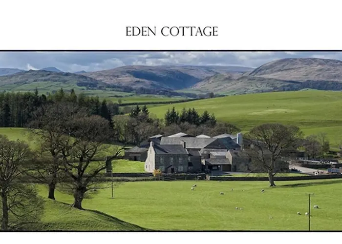 Holiday home District Romantic Get Away In 1 Acre Gardens Off M6 *