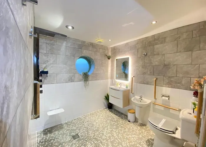 Feriehus District Romantic Get Away In 1 Acre Gardens Off M6 Penrith