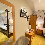 Сasa de vacaciones District Romantic Get Away In 1 Acre Gardens Off M6 *
