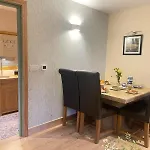 Сasa de vacaciones District Romantic Get Away In 1 Acre Gardens Off M6 *